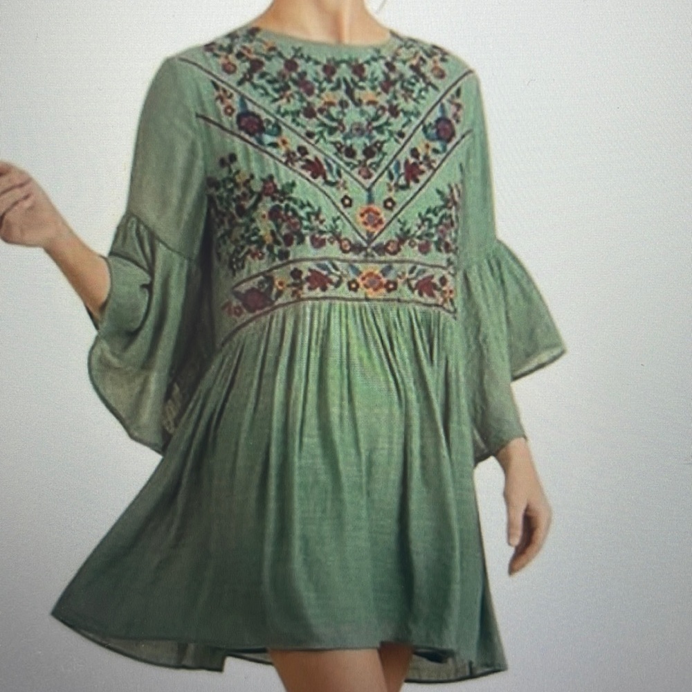 Umgee sage boho Dress New bell sleeve green embroidered floral